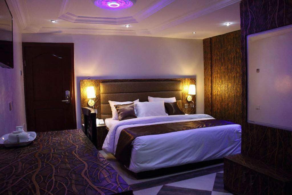 E-Suite Hotel Abuja Exteriör bild