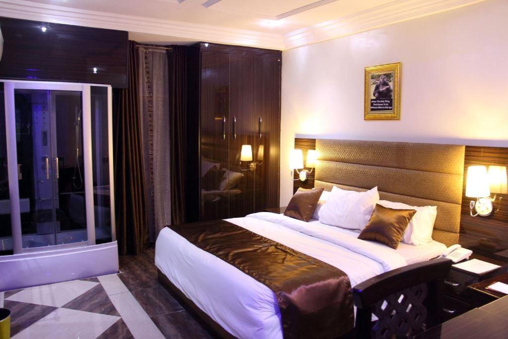 E-Suite Hotel Abuja Exteriör bild
